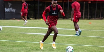 Siguen las malas noticias en Santa Fe: ¡Confirmó complicada lesión de Carlos Arboleda!