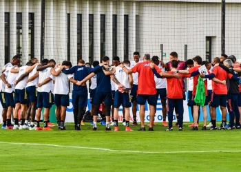 La Selección Colombia ya está en Barranquilla preparando el juego contra Argentina