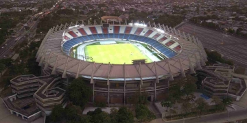 El estadio Metropolitano estrena luces led