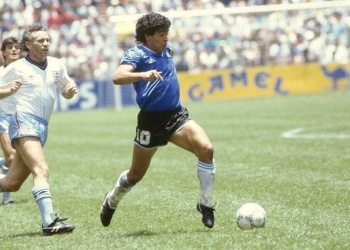 VIDEO: argentinos gritaron el Gol del Siglo de Maradona este 22 de junio a las 4:09