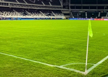 La formación titular oficial de Colombia contra Brasil