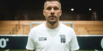 Lukas Podolski finalmente no reforzará a los de Querétaro, será jurado en un reality