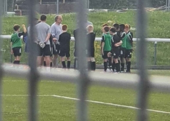 ¡Marcelo Bielsa dirigió a un equipo de niños del Leeds!