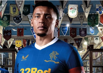 Rangers estrena su camiseta 2021/22, homenaje a sus 150 años