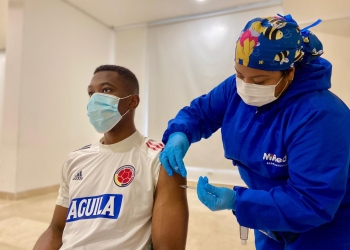 Jugadores de la Selección Colombia recibieron vacuna contra el COVID-19