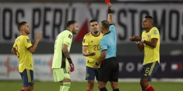 El respaldo de Cuadrado a Daniel Muñoz tras la expulsión en el Perú vs. Colombia