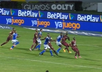 Polémico penalti que le da el empate a Millonarios sobre el final ante Deportes Tolima