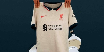Camiseta Nike visitante del Liverpool 21/22
