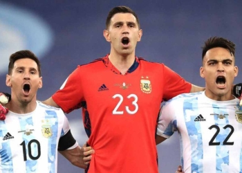 El Dibu Martínez también hizo lo suyo contra Brasil