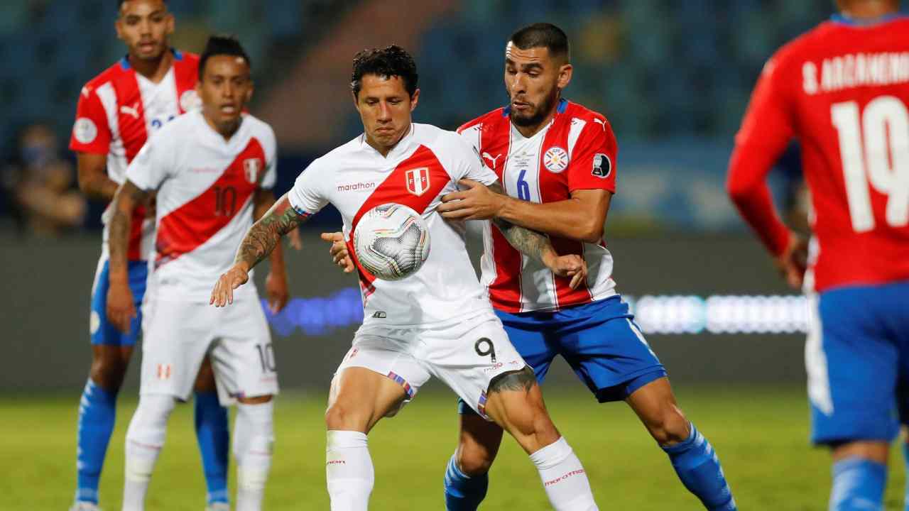 En un emocionante partido, Perú y Paraguay definieron todo en penales