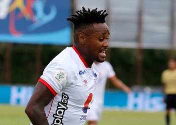 Gustavo Torres se tardó 30 minutos en hacer su primer doblete con América