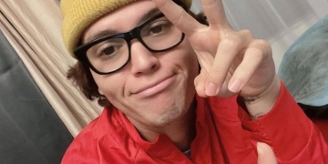Fútbol, rap, amigos y videos de humor: así pasa sus vacaciones Juanfer Quintero en Medellín