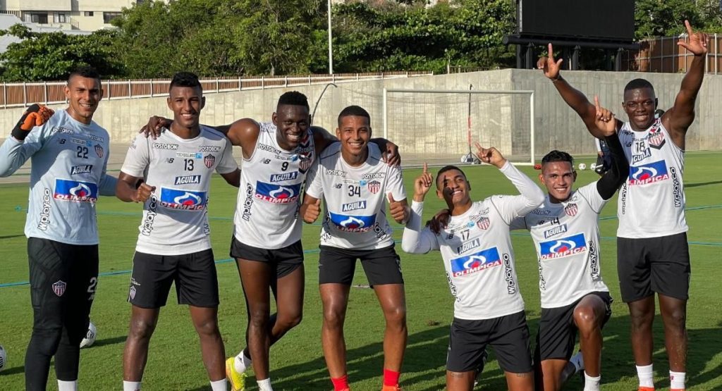 Probable titular de Junior para recibir a Libertad en Copa Sudamericana