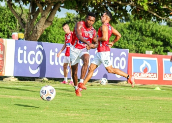 Las bajas de Junior no opacan su ilusión: comienza camino en Copa Sudamericana