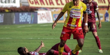 Juan Fernando Caicedo, Deportes Tolima, Liga BetPlay 2021-II, Deportivo Pereira