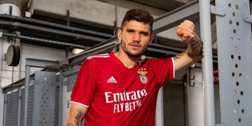 Benfica renueva con adidas hasta 2027