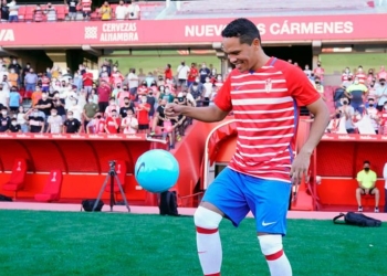 Carlos Bacca: la gran presentación en Granada y lo que dijo del regreso a Junior