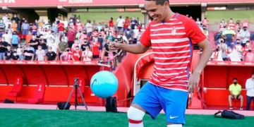 Carlos Bacca: la gran presentación en Granada y lo que dijo del regreso a Junior