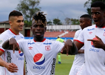 Déinner Quiñones en 2 partidos con América: 2 premios, un golazo y 3 asistencias