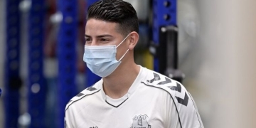 ¡Fin de las vacaciones! Primer entrenamiento de James con Everton y Rafa Benítez