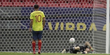 "Nos vemos, gordito" ¡Así se burlaron los argentinos de Edwin Cardona tras penal errado!