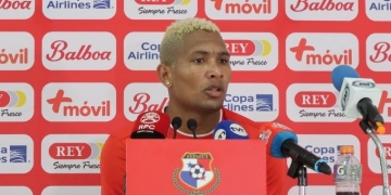 ¿Quién es Ronaldo Dinolis, el delantero extranjero que será nuevo refuerzo de Santa Fe?