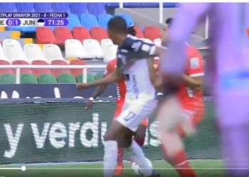 ¡Vuelve y juega! Novena expulsión para Gabriel Fuentes. Ahora en el América vs. Junior FC