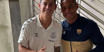 ¡Otra vez los rivales terminaron fotografiándose con James Rodríguez!