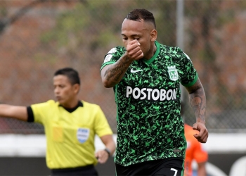 El DT de Atlético Nacional y la noticia con Jarlan Barrera para el partido ante el Tolima