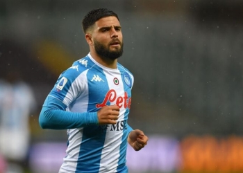 Napoli cierra negociaciones con Armani y tendrá marca propia