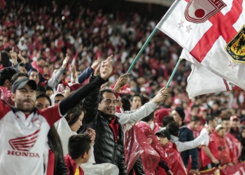 Hinchas de Santa Fe buscan ayudar a los damnificados de Pereira