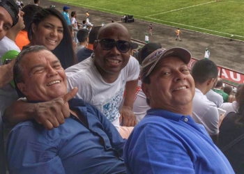 ¿El Tino Asprilla es hincha de Atlético Nacional o de Cortuluá?