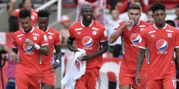 América de Cali está trabajando en la renovación de Adrián Ramos