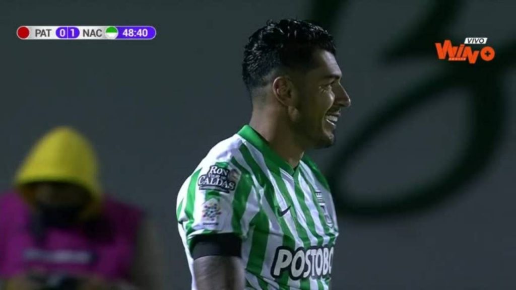 Jéfferson Duque, fallo con el arco solo y reivindicación con gol de penal