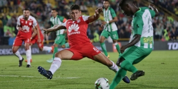 ¿Cuál es el historial entre Independiente Santa Fe y Atlético Nacional?