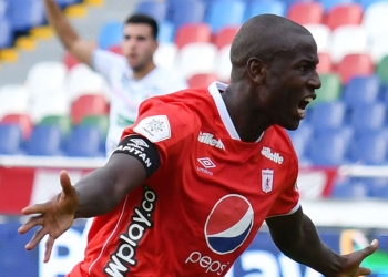 El puesto de Adrián Ramos entre los goleadores históricos de América y a cuánto está del primero