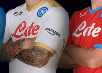 Amazon aparecerá en las mangas de la camiseta del Napoli