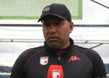 Harold Rivera salió en defensa de Rodallega: "Ha entrenado muy bien"