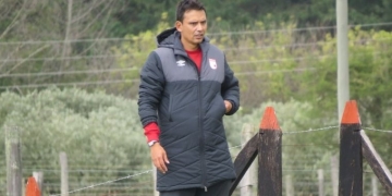 ¿Quién es Grigori Méndez, el nuevo DT de Santa Fe?