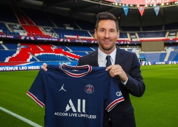 Lionel Messi ya luce la camiseta de PSG: «Todo en el club coincide con mis ambiciones futbolísticas»