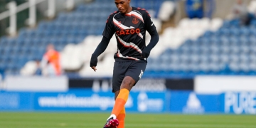 Everton avanza en la EFL Cup sin necesitar a Yerry Mina