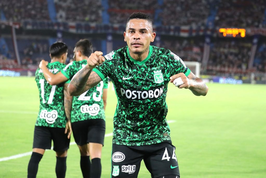 Tercer doblete de Jonatan Álvez con Atlético Nacional: segundo por Liga