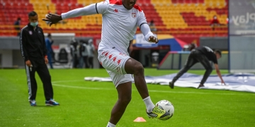 Llegó el debut de Carlos Sánchez con triunfo de Santa Fe sobre Envigado