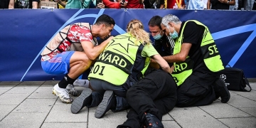 Comisaria de campo habló del golpe que le dio Cristiano Ronaldo