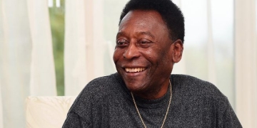 Según prensa brasileña: Pelé fue hospitalizado de nuevo