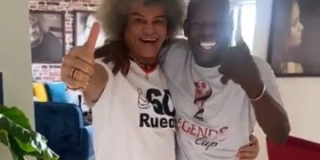El emotivo encuentro entre el Pibe y el Tino antes del Colombia vs. Chile en Barranquilla