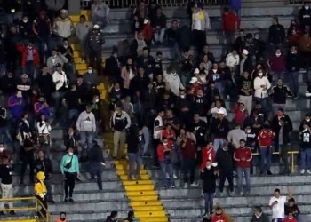 ¡Hubo hinchas de Atlético Nacional en El Campín pese a la sanción!