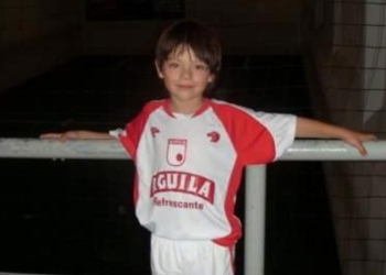 Las fotos de Daniel Ruiz con camiseta de Santa Fe