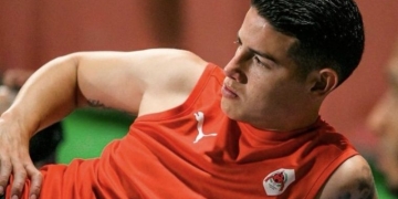 ¿El hombre meme? James nuevamente fue protagonista de burlas en redes por su debut en Catar