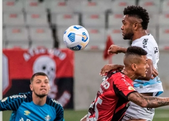 Miguel Borja y uno de esos partidos que preocupan en Gremio
